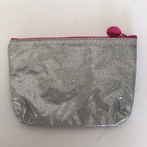 IPSY X FOREVER 21 SILVER GLITTER MAKEUP COSMETIC BAG NWOT